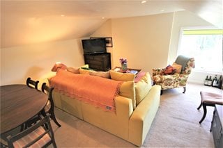 Wellington Square, Cheltenham, Gloucestershire, GL50