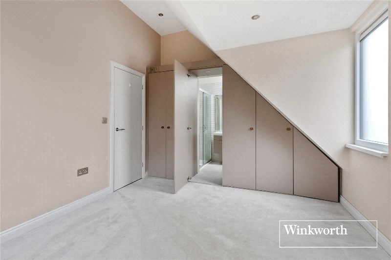 Barnet Road, Arkley, EN5