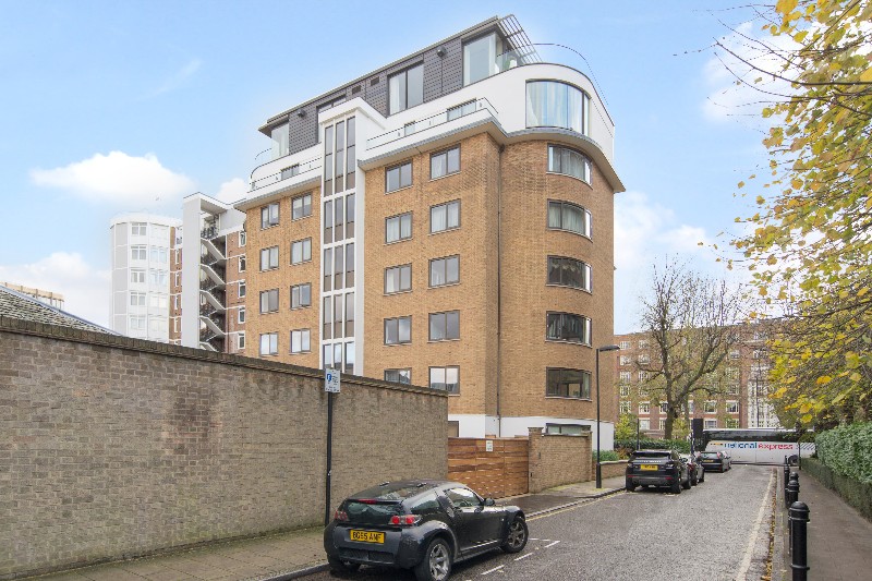 Finchley Road, St John&#39;s Wood, London, NW8