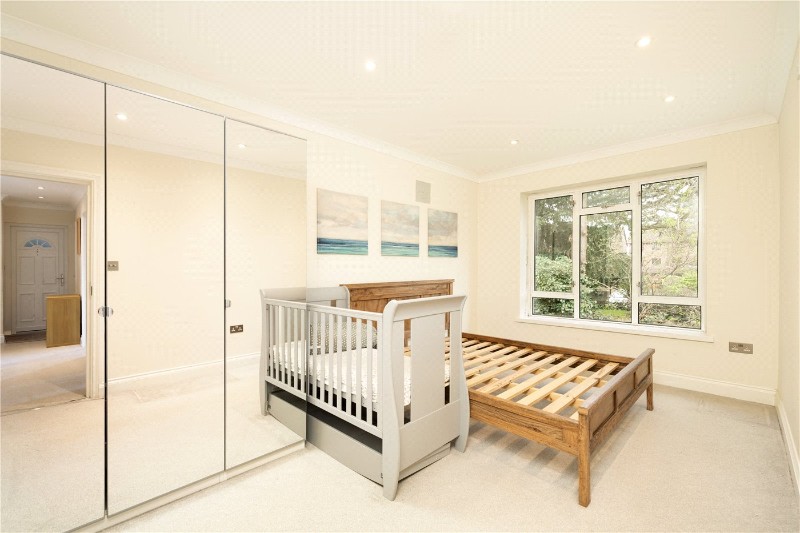 Syon Lane, Isleworth, TW7