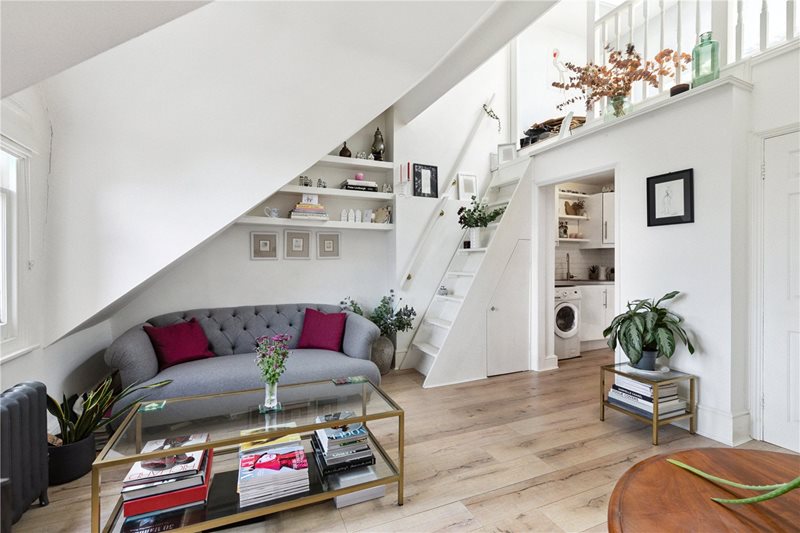 Bolingbroke Grove, London, SW11