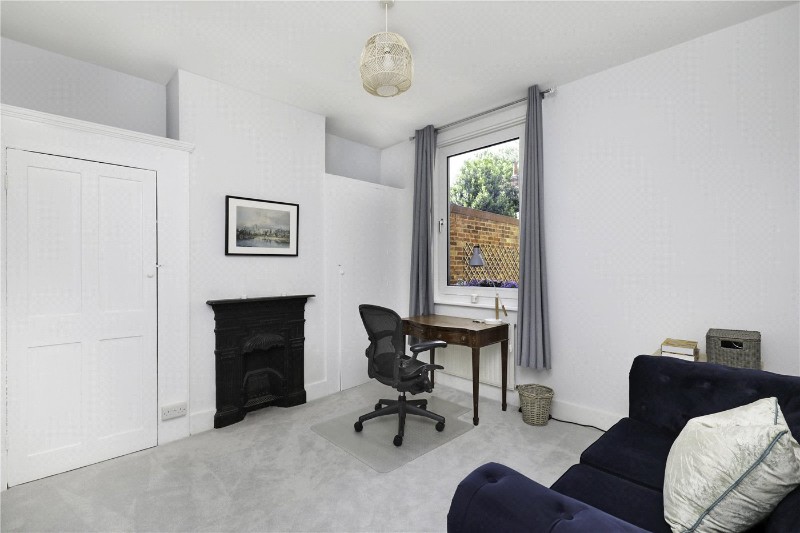 Chandos Avenue, London, W5