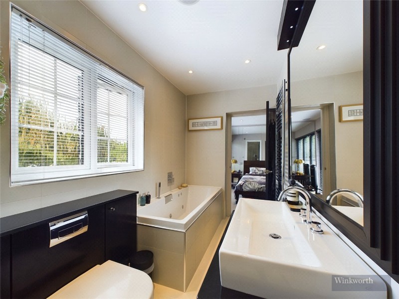 Cranes Drive, Surbiton, KT5