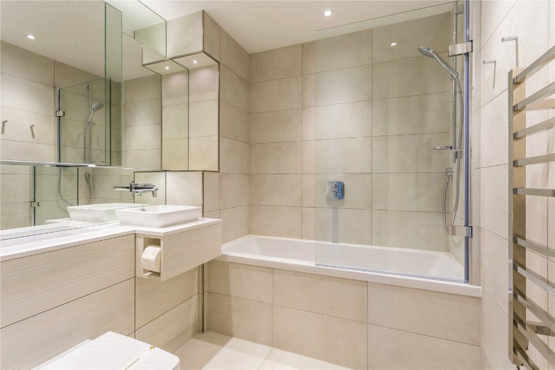 Basset Court, High Street, London, N8