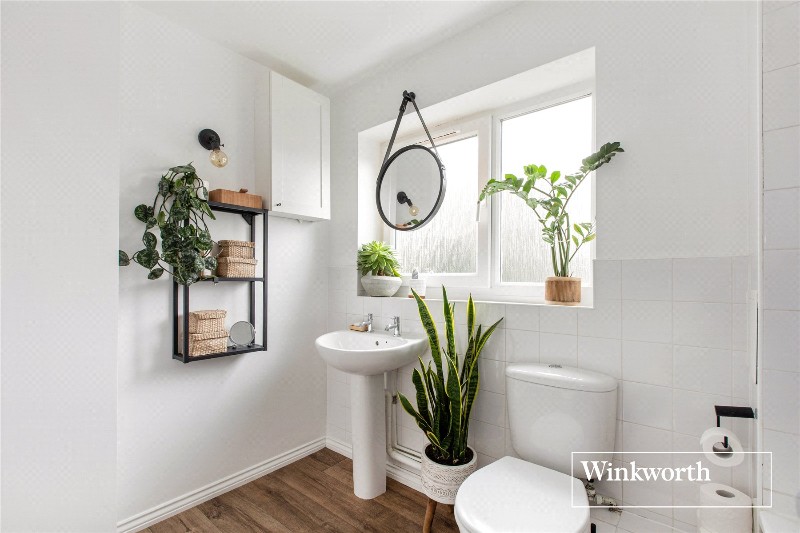 Montague Close, High Barnet, EN5