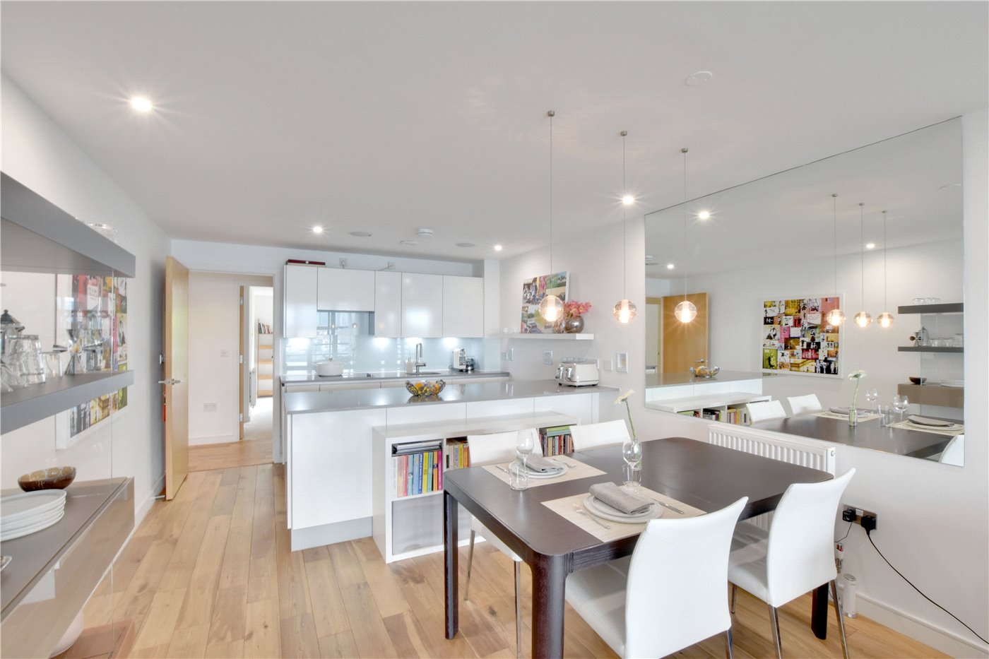 Kitchen/Dining Area