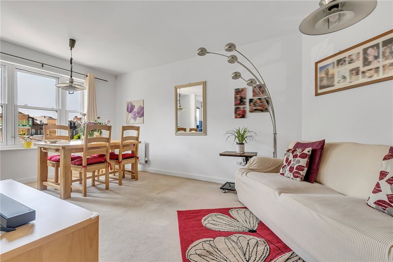 Crescent Lane, London, SW4
