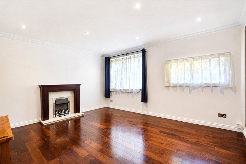 Medebourne Close, London, SE3