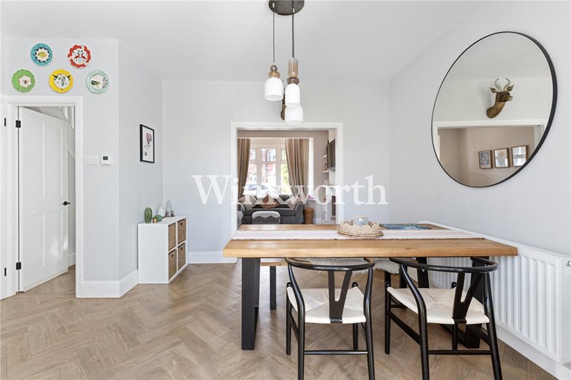 The Larches, London, N13