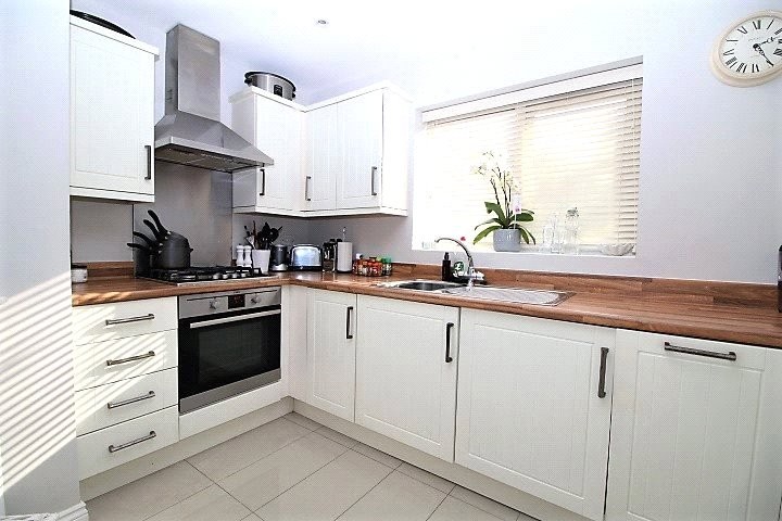 John Hunt Drive, Basingstoke, RG24