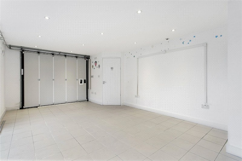 Riverway, London, N13