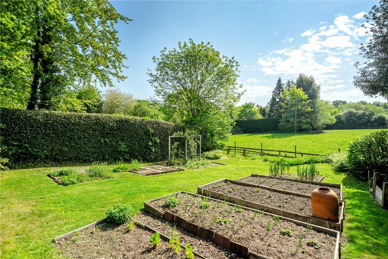 Lickfolds Road, Rowledge, Farnham, Surrey, GU10