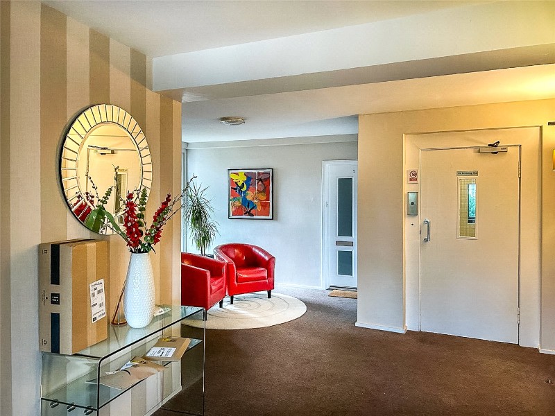 Southwood Heights, Southwood Lawn Road, London, N6