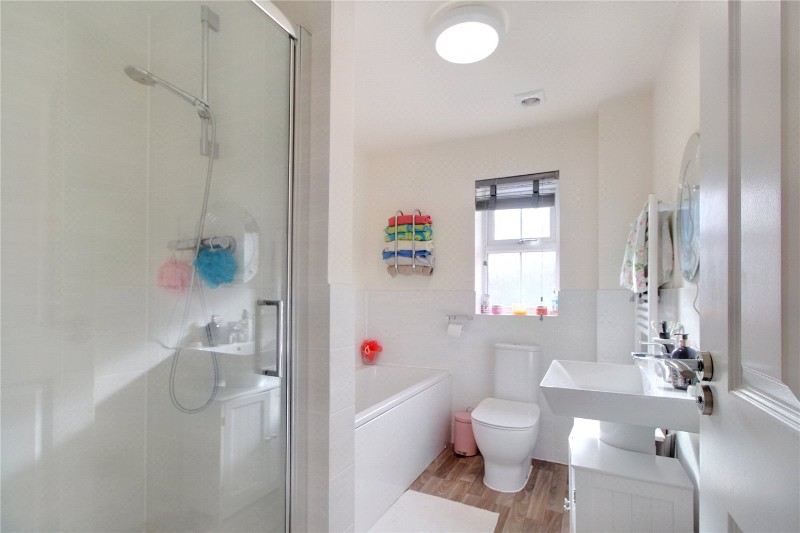Neale Avenue, Poringland, Norwich, Norfolk, NR14