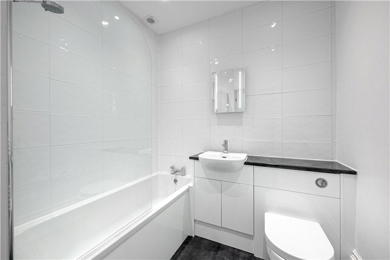 Clapham Road, London, SW9