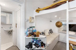 Queen's Gate, London, SW7