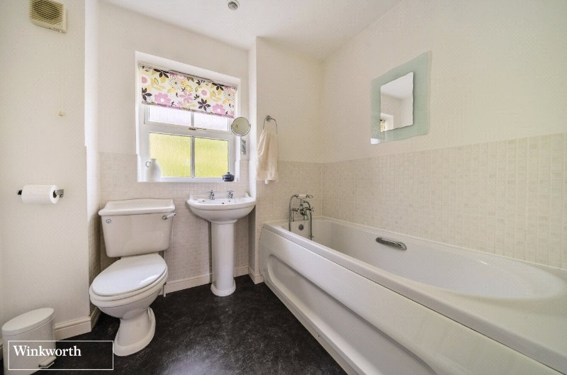 Redwing Road, Basingstoke, Hampshire, RG22