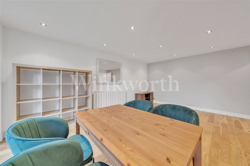 Hamlet Square, London, NW2