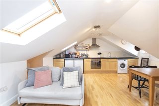 Wimbart Road, London, SW2