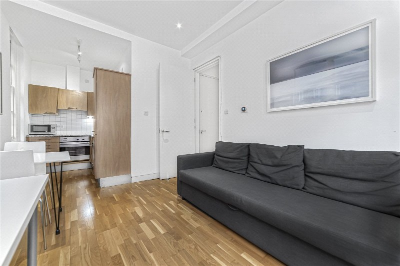 Carter Lane, London, EC4V
