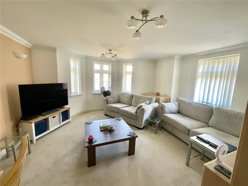 Stuart Road, Highcliffe, Christchurch, Dorset, BH23