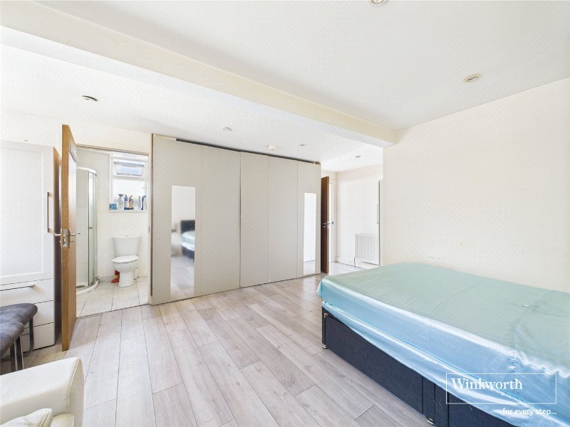 Kingsbury Road, Kingsbury, London, NW9