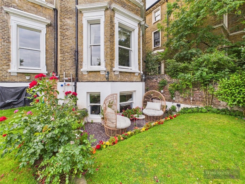 Uxbridge Road, Kingston upon Thames, KT1