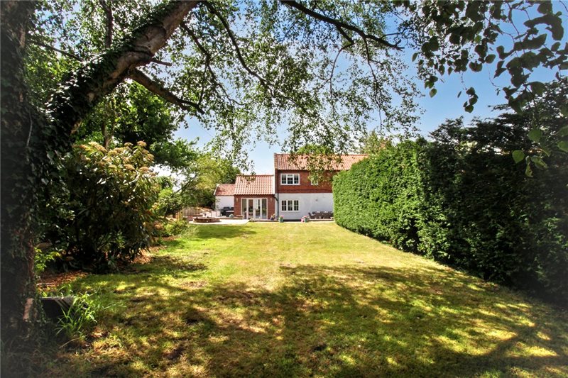 Rushmeadow Road, Scarning, Dereham, Norfolk, NR19