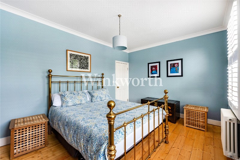 Leith Road, London, N22