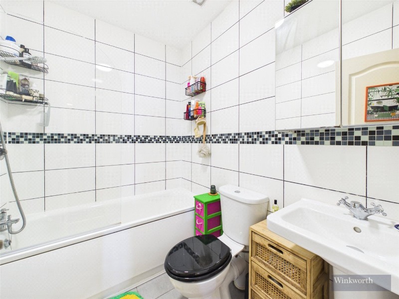 Barnsbury Lane, Surbiton, KT5