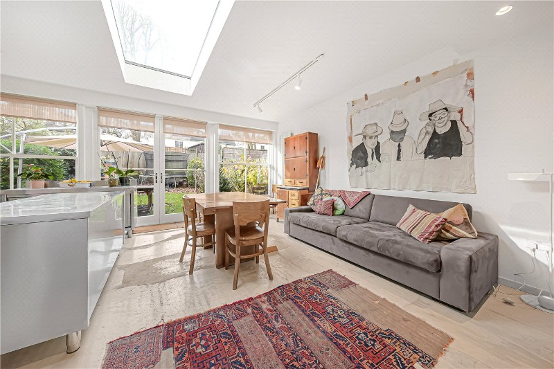 Randolph Avenue, London, W9