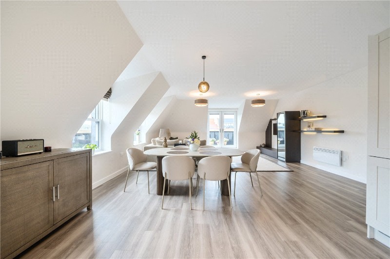 Nightingale Walk, Farnham, United Kingdom, GU9
