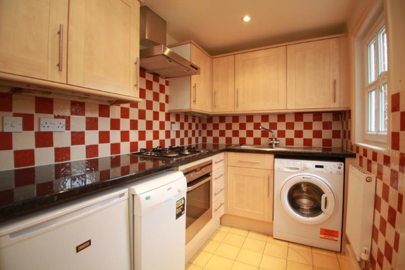Queens Cottages, Reading, Berkshire, RG1