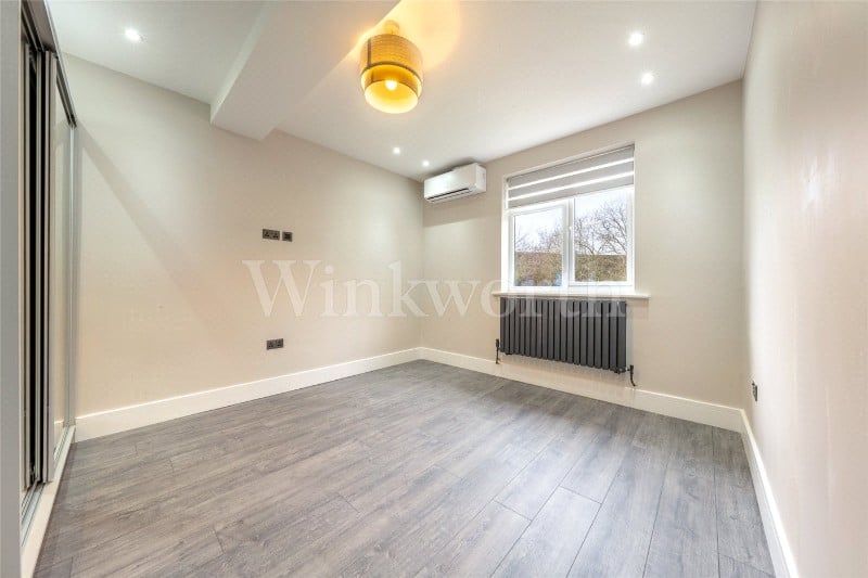 Finchley Road, London, NW11