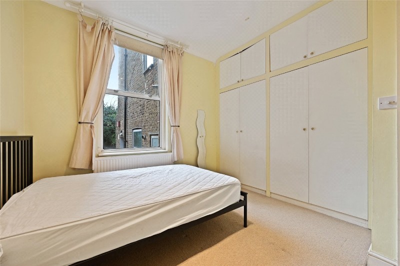 Bloemfontein Road, London, W12