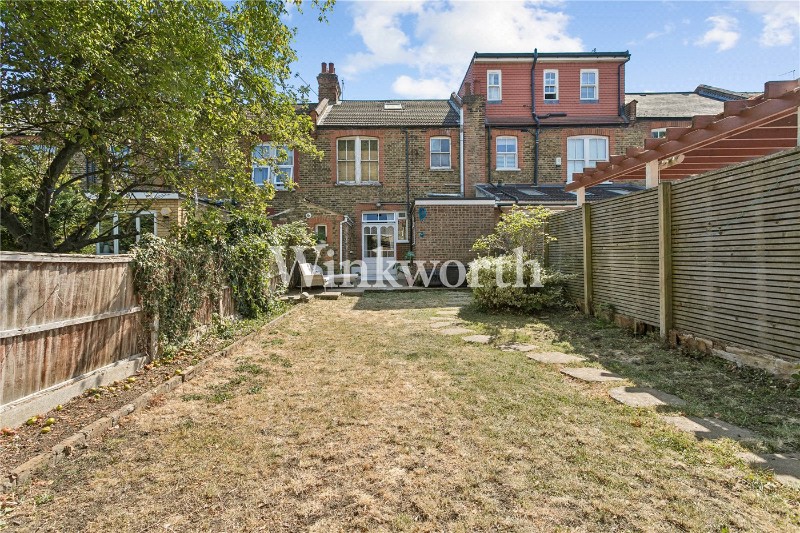 Belsize Avenue, London, N13