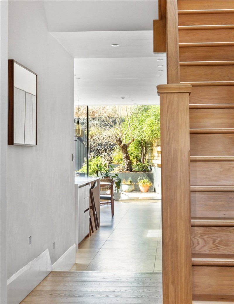 Queen Elizabeth&#39;s Walk, London, N16