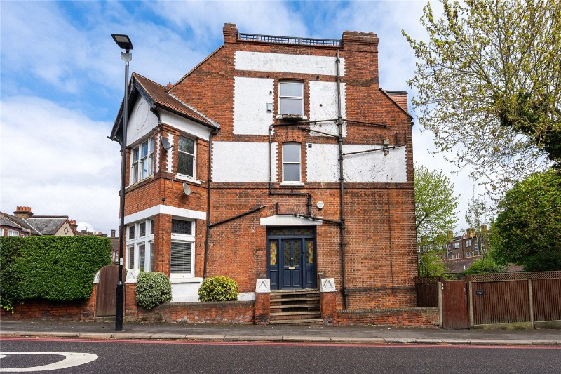 Ambleside Avenue, London, SW16