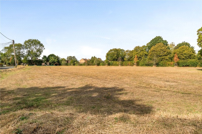 The Green, Badshot Lea, Farnham, Surrey, GU9