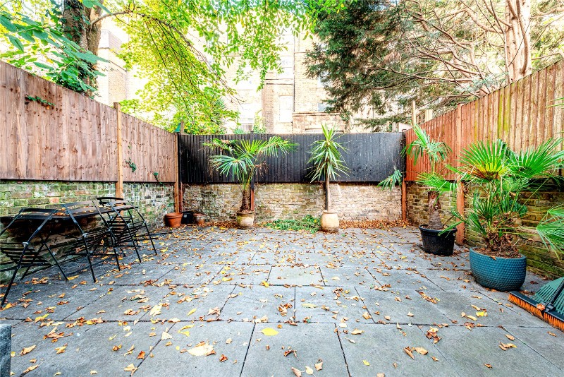 Cambridge Gardens, London, W10