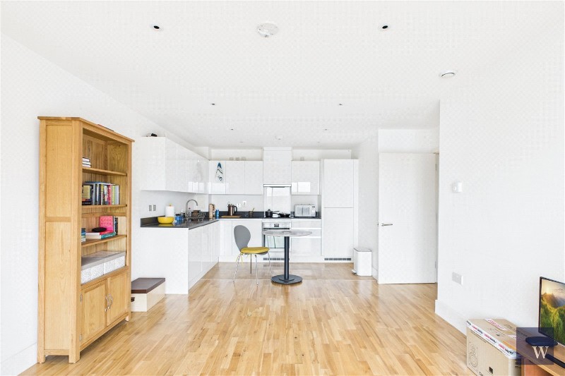 Streatham High Road, London, SW16