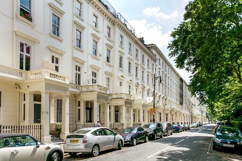 St Georges Square, London, SW1V