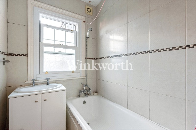 Hewitt Road, London, N8