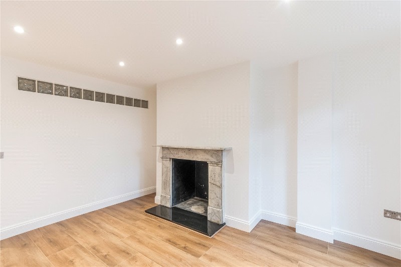 East Dulwich Road, London, SE22