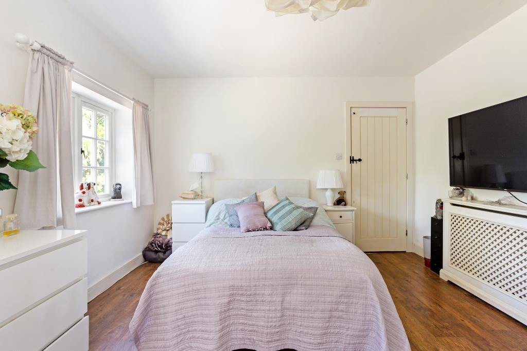 A BEDROOM 1B.jpg