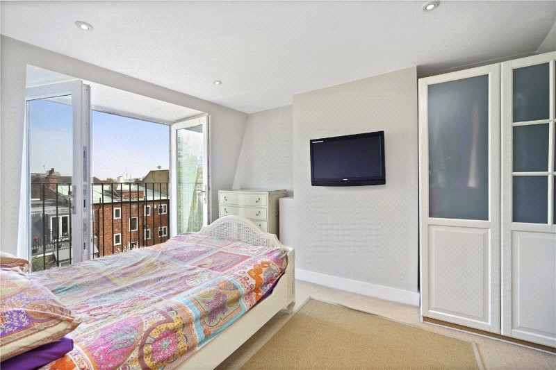 Davisville Road, London, W12