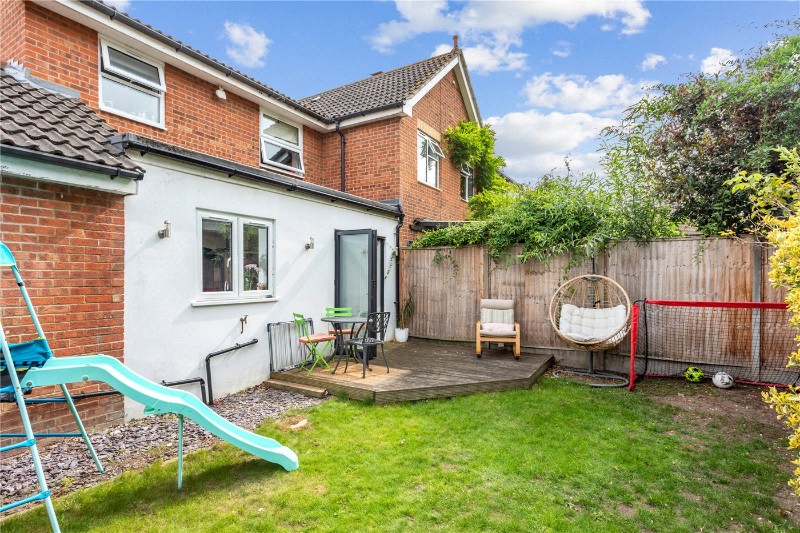 Hadleigh Close, London, SW20