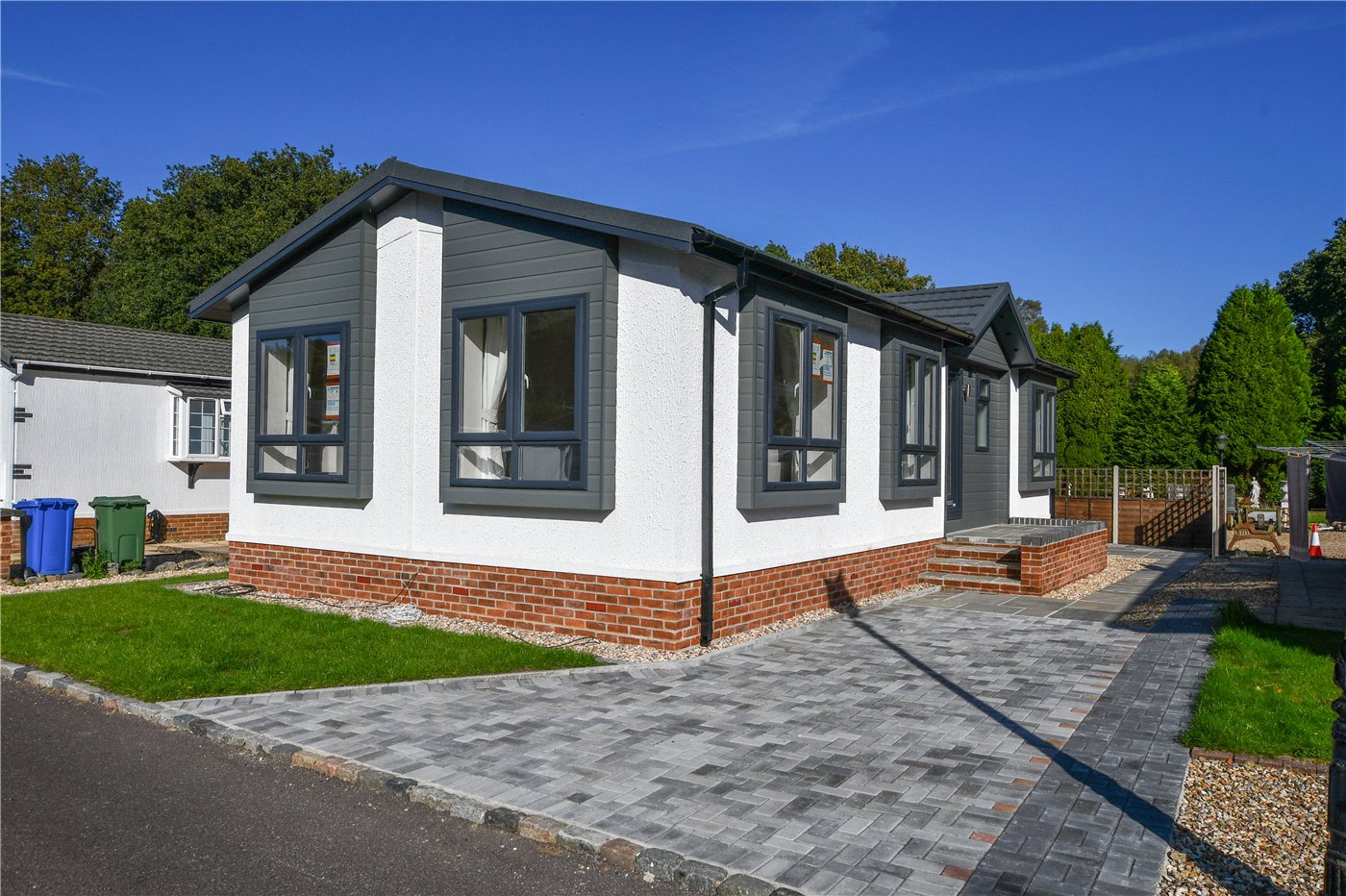 Pinewood Caravan Park, Wokingham, Berkshire, RG40