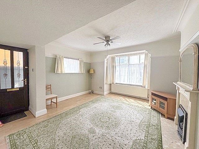 Leighton Avenue, Leigh-on-Sea, Essex, SS9