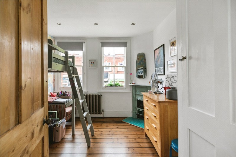 Oldhill Street, London, N16